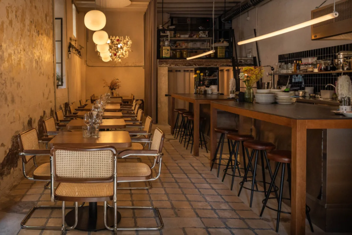Sala interior del restaurant Margarit